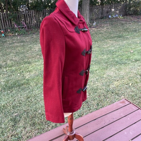 Womens Gap Red Toggle Coat Medium Wool Blend Fully Lined Classic Style Warm Oute - Picture 8 of 13